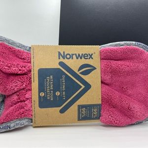 Unlimited Edition Norwex Red Dusting Mitt Microfiber Cloth with BacLock